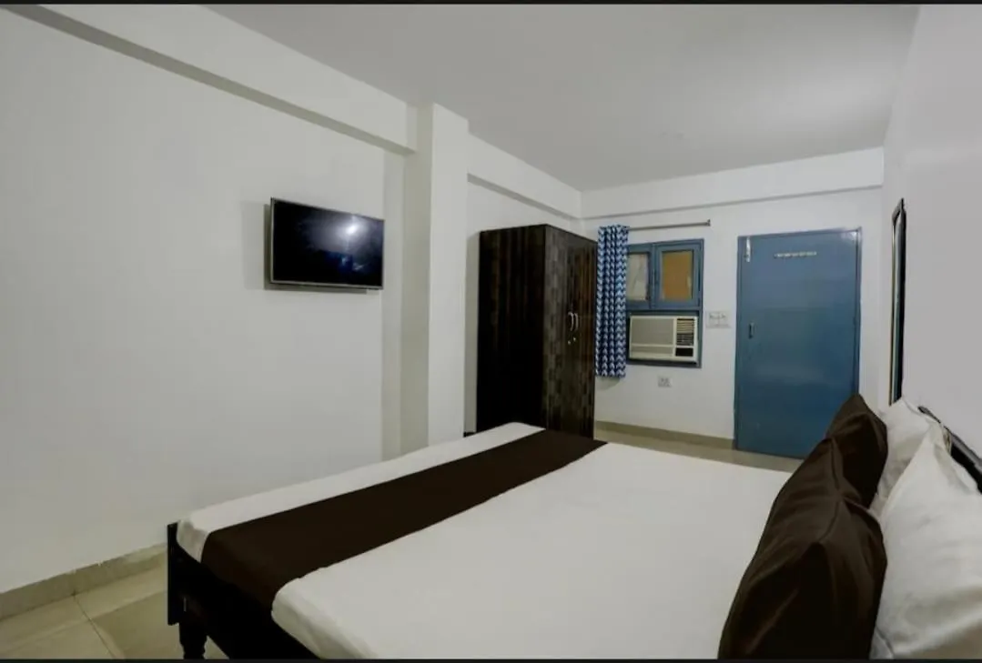 Roswell Nest Hotel Gurgáon 3*,